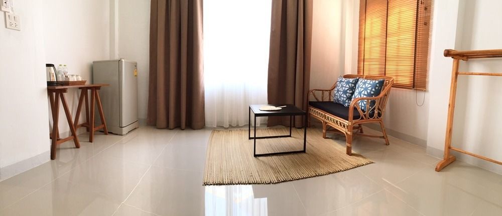 Baan Iyara Hotel Nan Luaran gambar