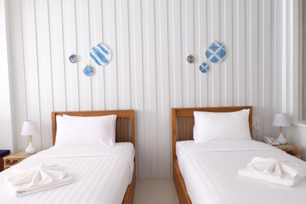 Baan Iyara Hotel Nan Luaran gambar
