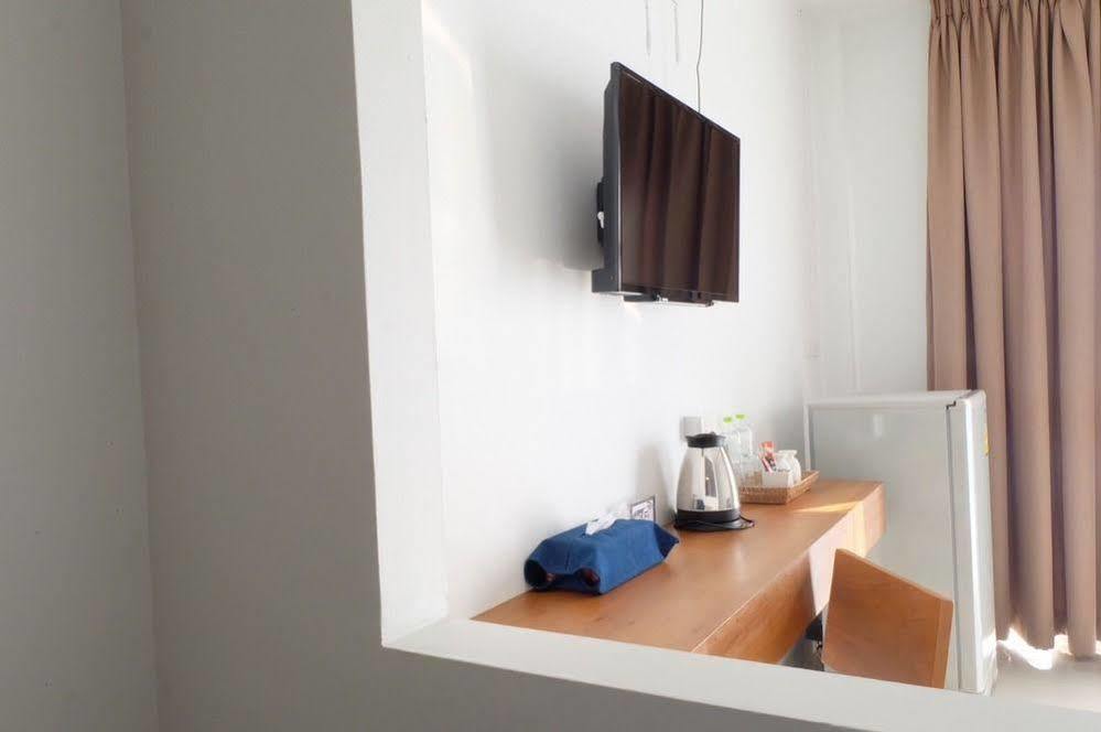 Baan Iyara Hotel Nan Luaran gambar