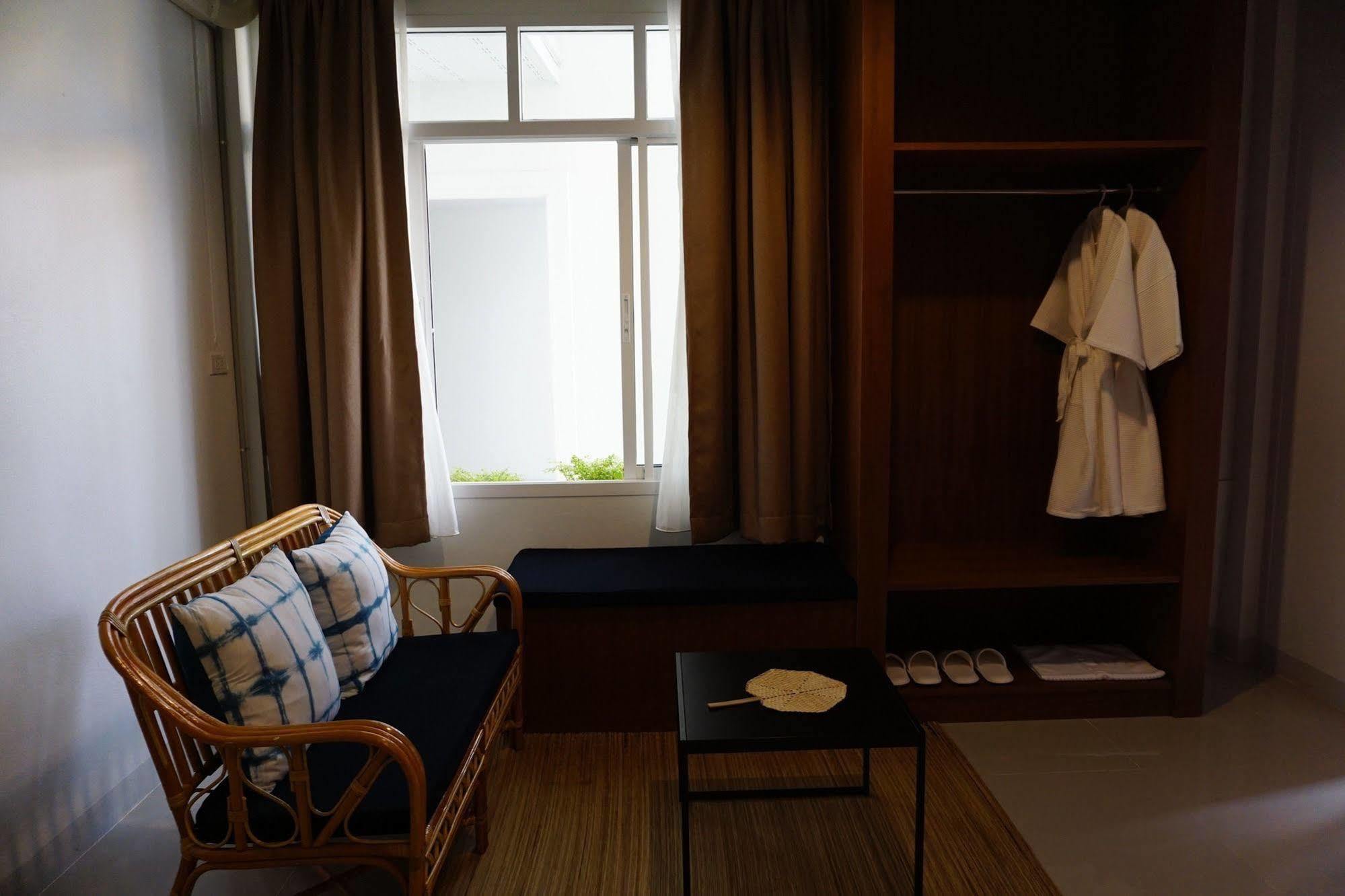 Baan Iyara Hotel Nan Luaran gambar
