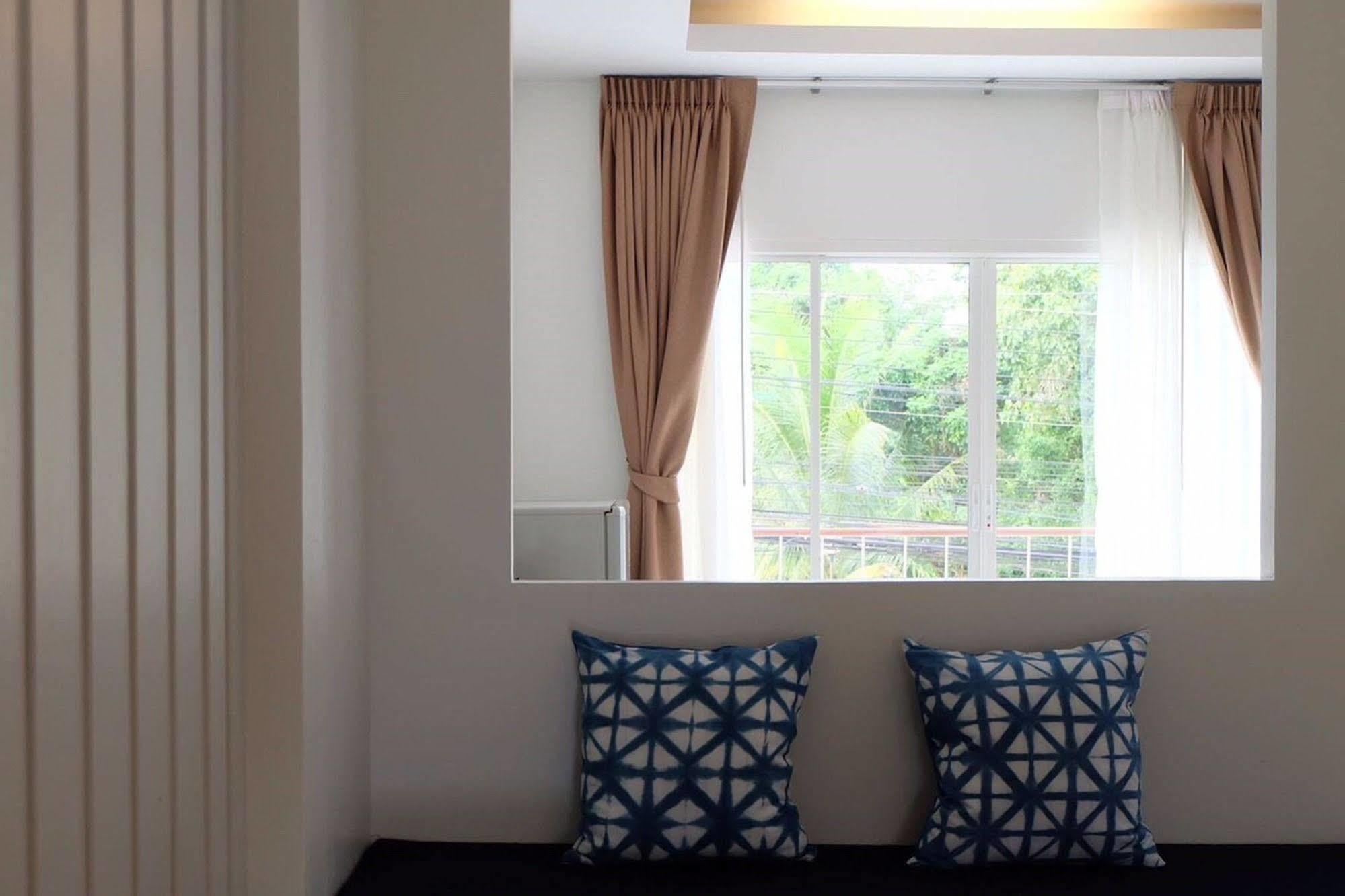 Baan Iyara Hotel Nan Luaran gambar